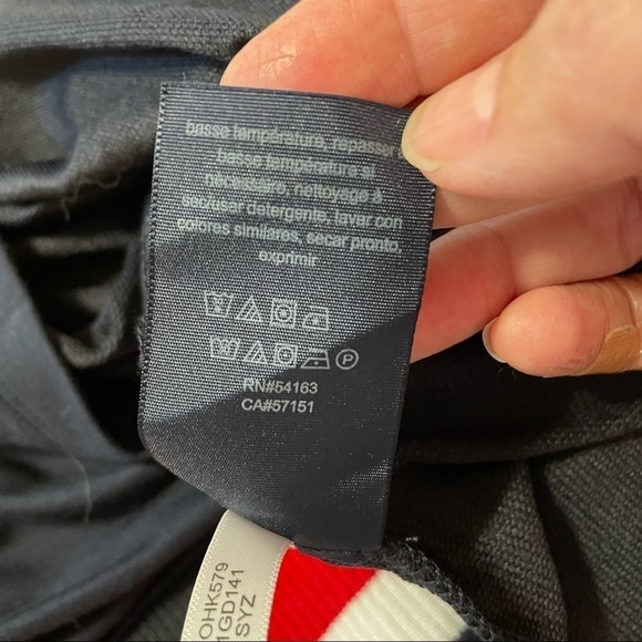 Tommy Hilfiger Navy Blue Knit Mini Skirt with Red and White Stripe Waistband. M - Picture 7 of 11